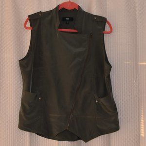 USED Army Green XL Asymmetrical Utility Zip-Up Vest